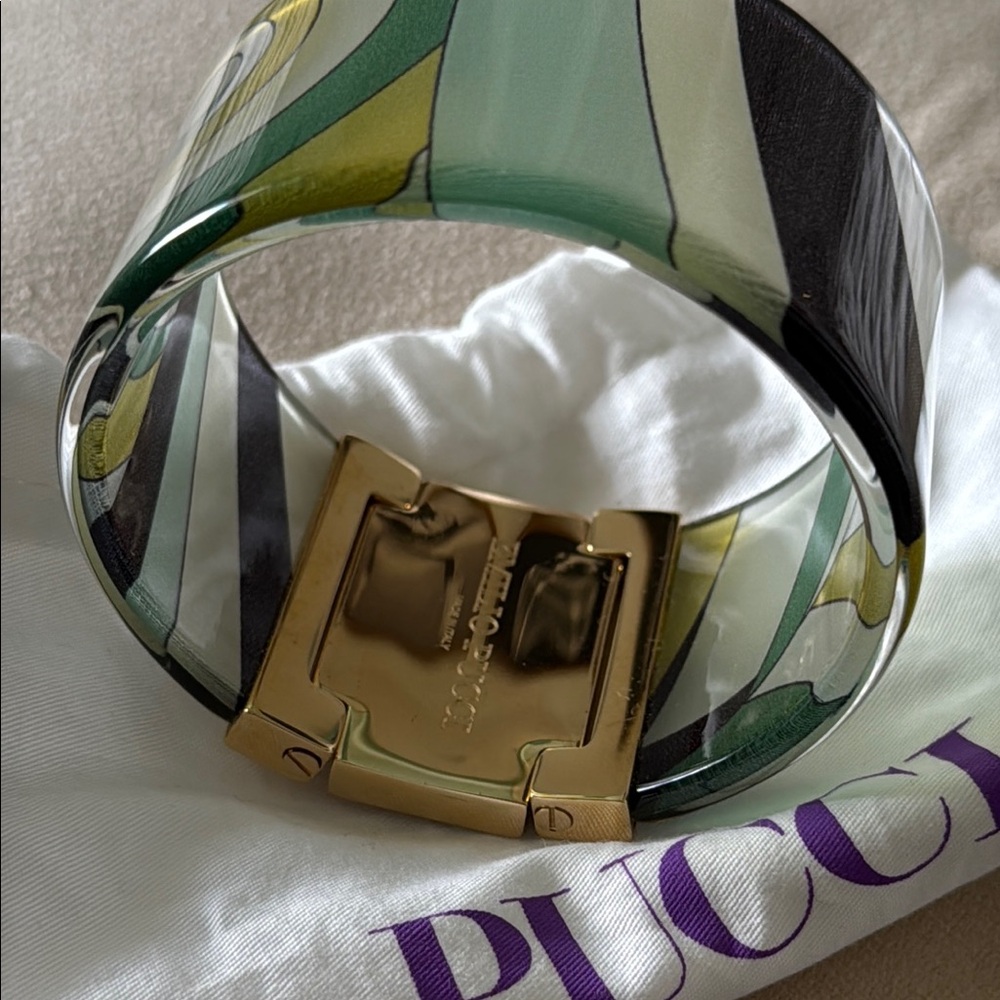 Emilio Pucci retro green and black resin cuff - Picture 14 of 14